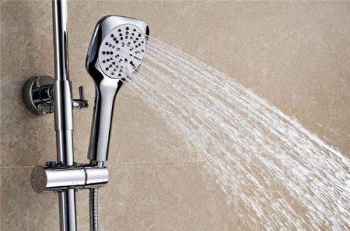 国产实用花洒推荐视频,性价比之选，畅享淋浴新体验