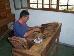 国产雪茄发酵过程视频,视频带你领略烟叶蜕变之旅